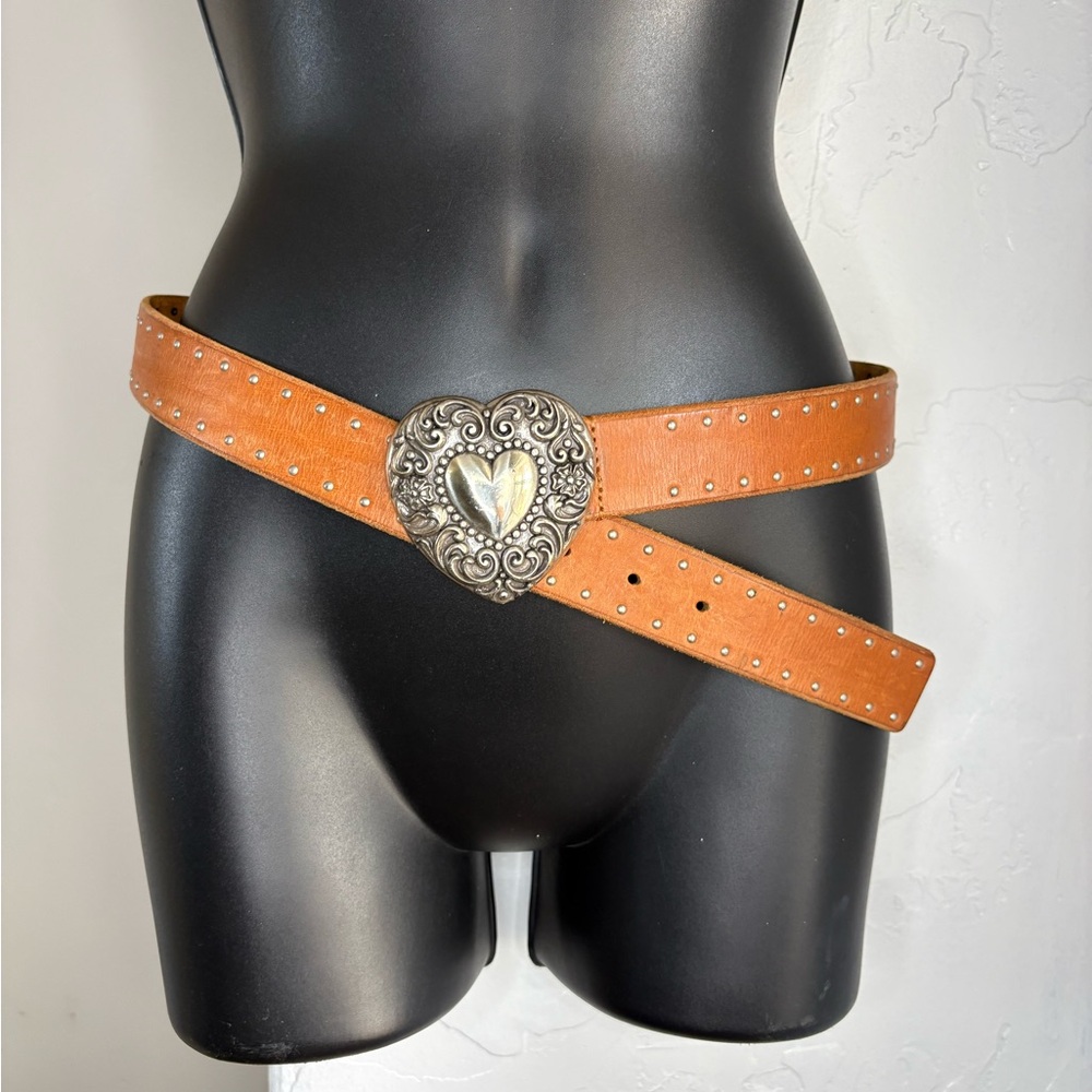 Guess vintage Leather floral embossed silver plate Heart Buckle Studded Belt